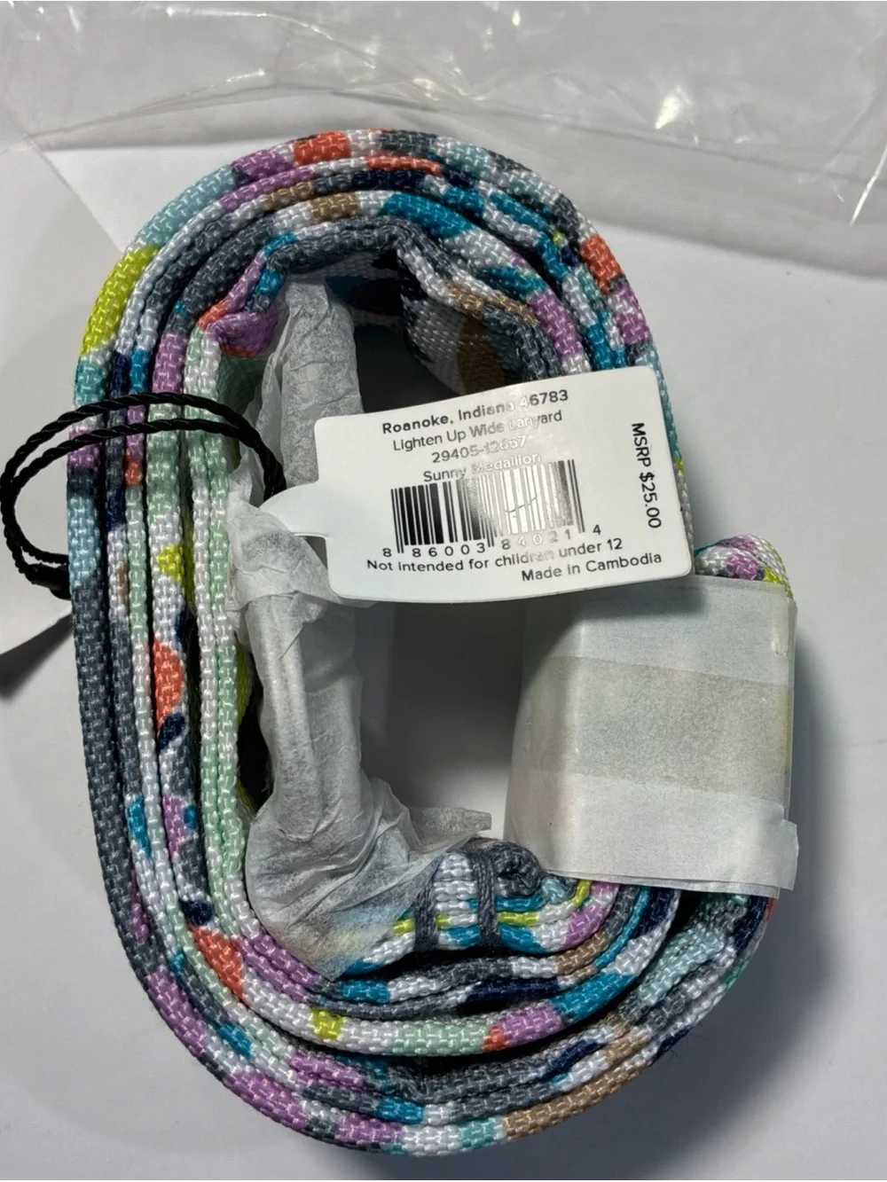 NWT Vera Bradley Lighten Up Wide Lanyard Sunny Medallion for ID Case